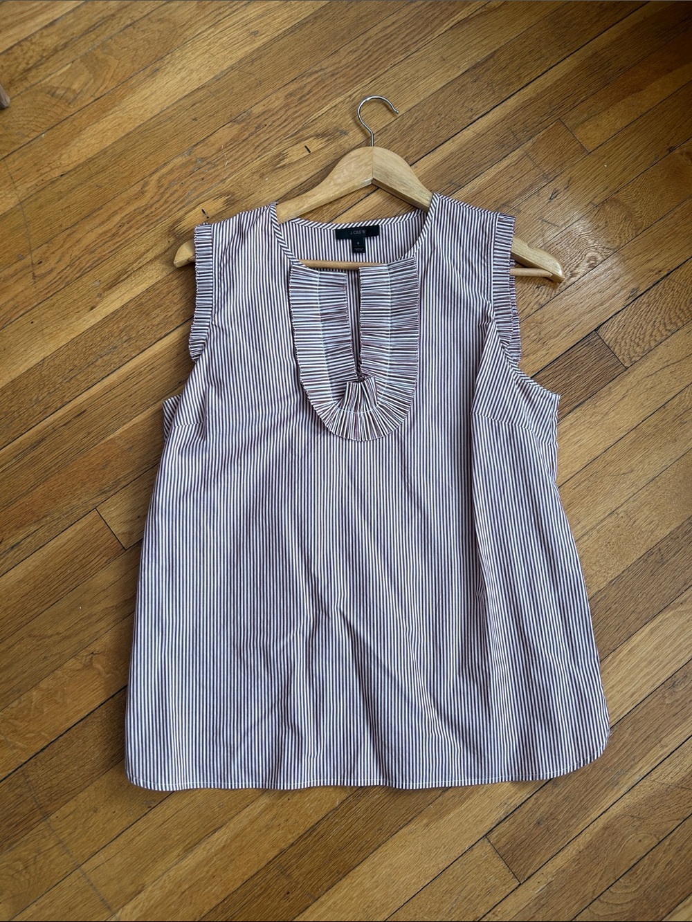 Sleeveless Striped Summer Work Top in White and Red